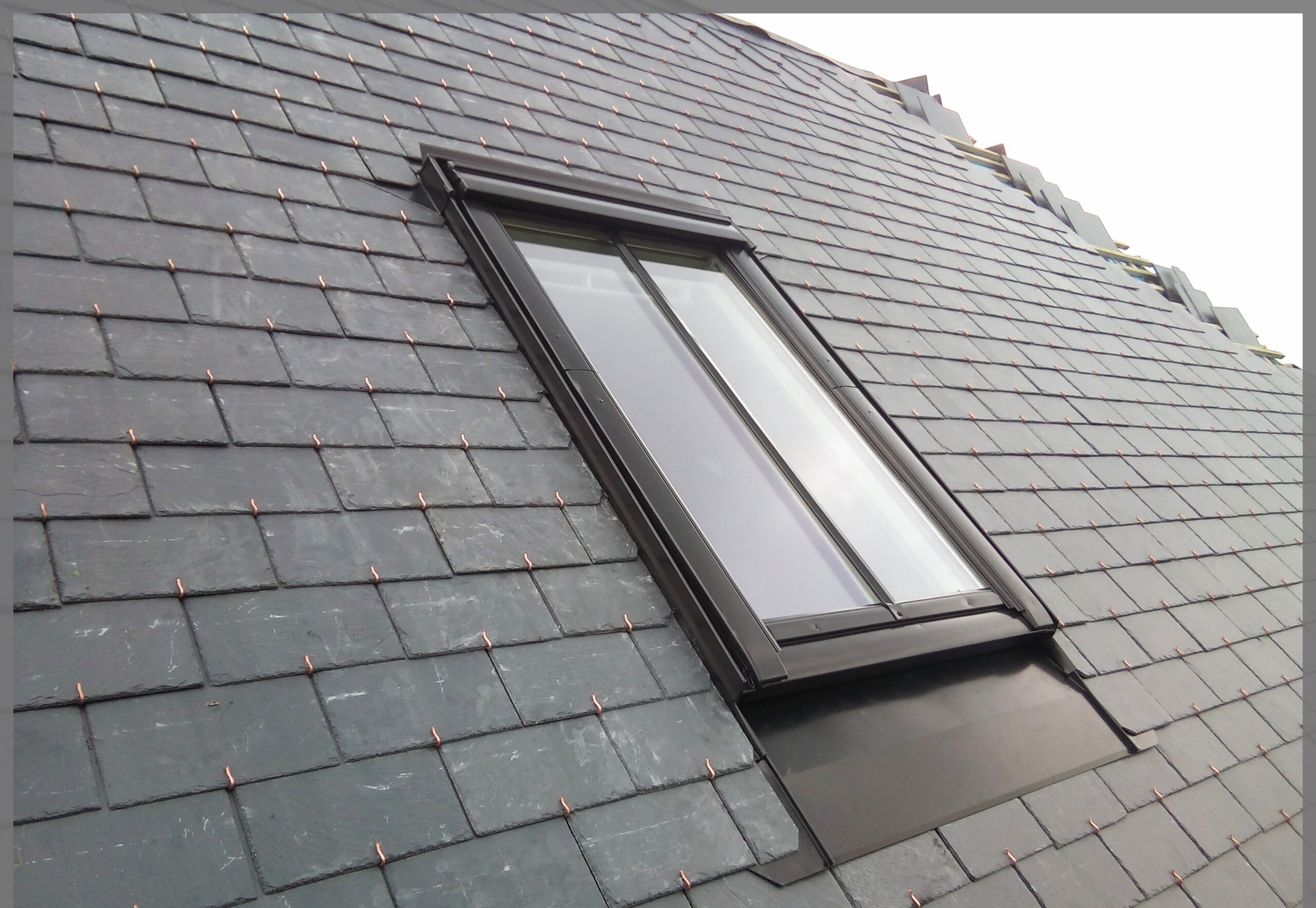 Velux met verzonken hulpstukken in natuurleien